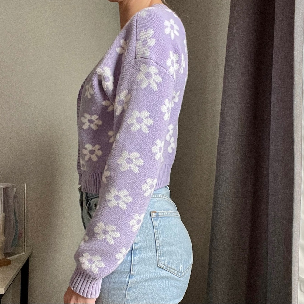 🔥Floral Hollister Cardigan - Picture 5 of 10